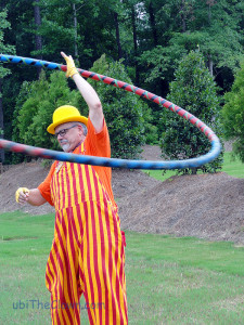 John the Balloon Man shows how to hoop the big hoop!